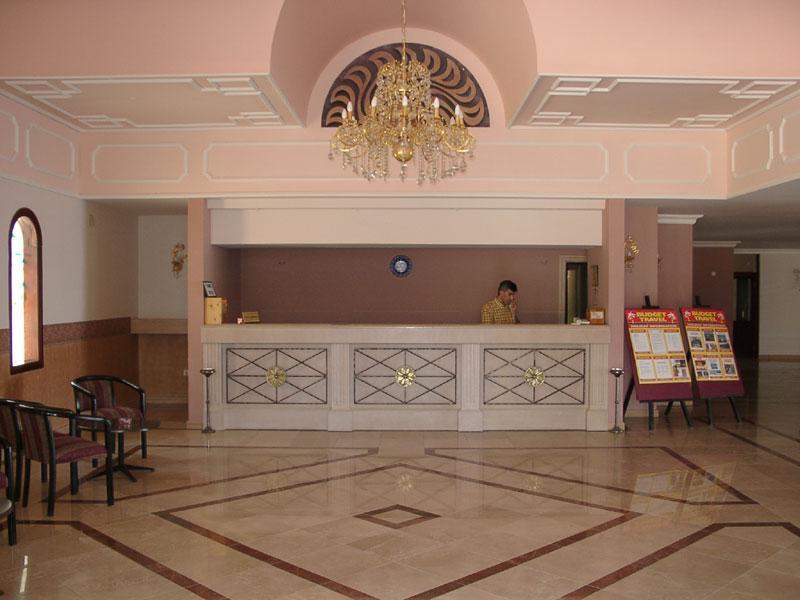 Hotel Goldenday Wings
